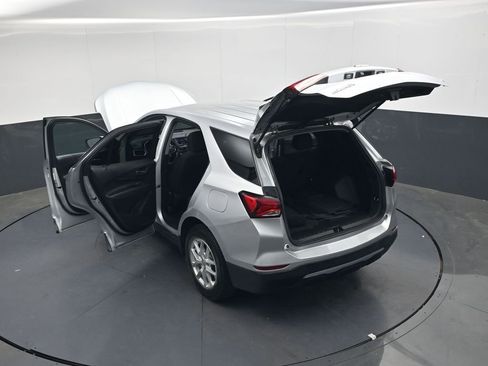 Used 2022 Chevrolet Equinox LT FWD image 36