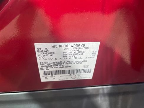 Used 2017 Ford Explorer XLT w/ Equipment Group 202A FWD image 25
