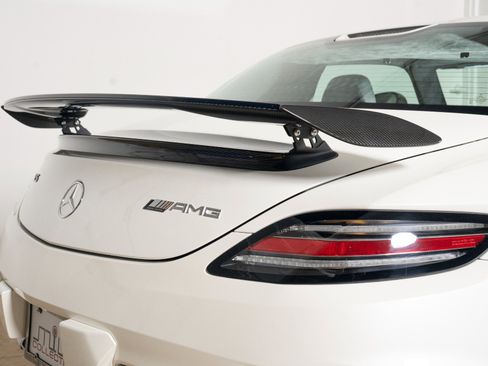 Used 2014 Mercedes-Benz SLS AMG Black Series image 15
