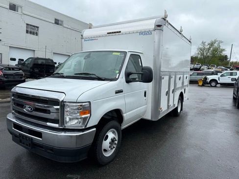 New 2026 Ford E-350 and Econoline 350 Super Duty w/ Power Equipment Group RWD image 7