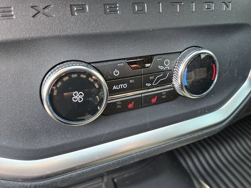Certified 2025 Ford Expedition Tremor AWD/4WD image 16