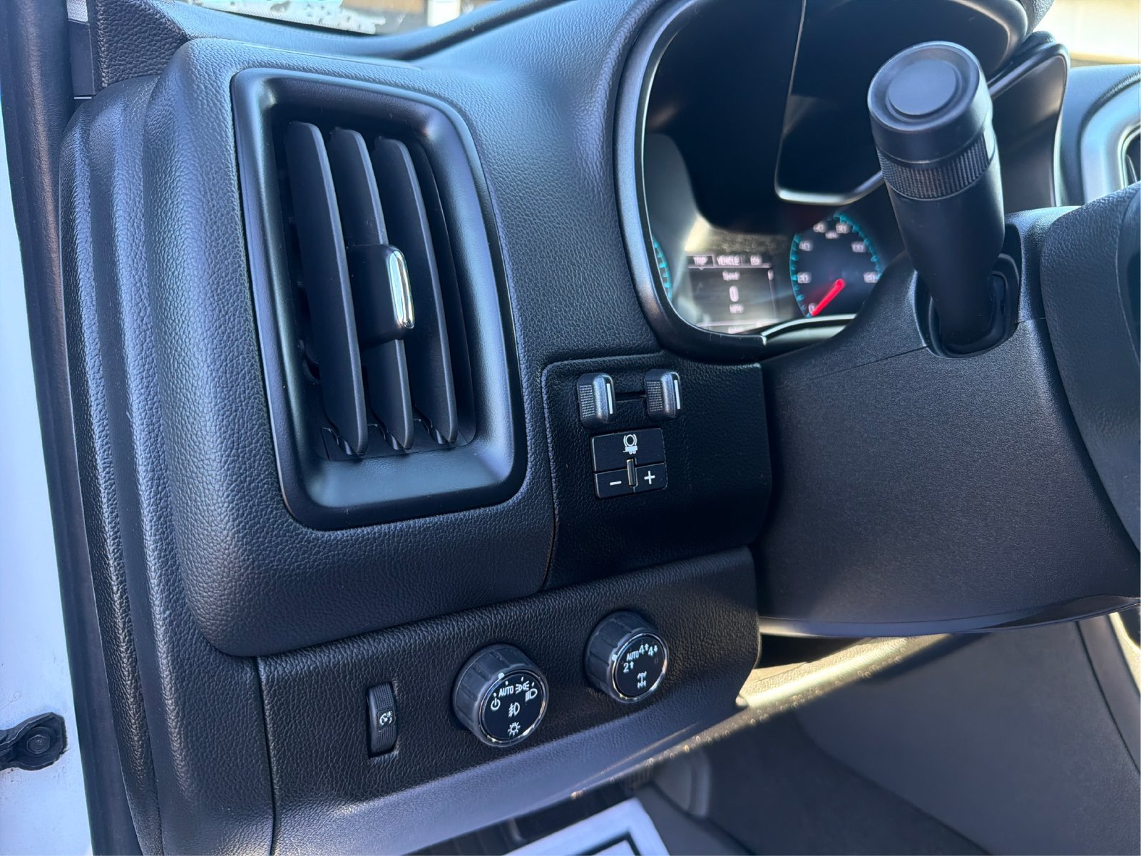 Used 2022 Chevrolet Colorado LT w/ Luxury Package AWD/4WD image 19