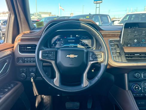 Certified 2023 Chevrolet Suburban High Country w/ LPO, Illumination Package image 24