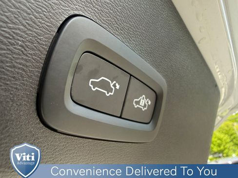 Certified 2023 Volvo XC40 Recharge Ultimate w/ Protection Package Premier AWD/4WD image 25