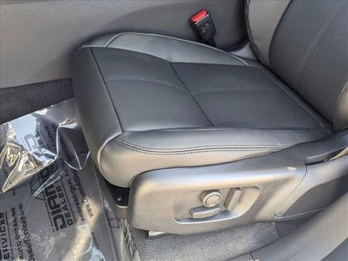 New 2026 Land Rover Range Rover Velar S image 4