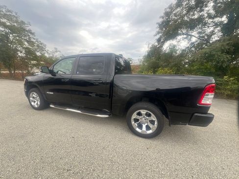 Used 2022 RAM 1500 Big Horn AWD/4WD image 3