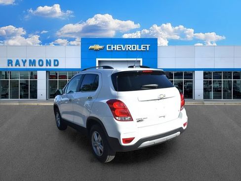 Used 2019 Chevrolet Trax LT w/ LT Convenience Package AWD/4WD image 5