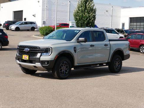 Used 2024 Ford Ranger XLT AWD/4WD image 3