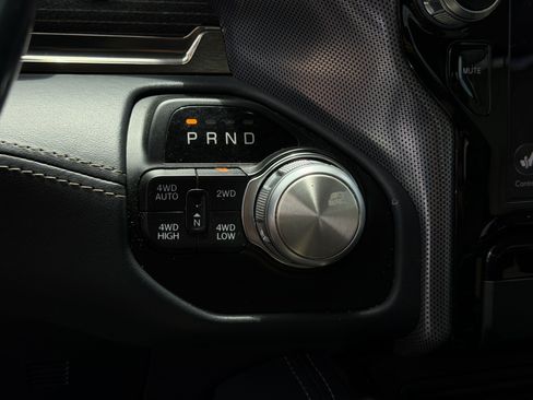 Used 2019 RAM 1500 Limited AWD/4WD image 16