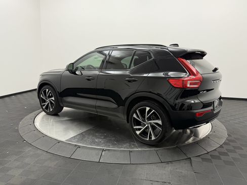 Used 2019 Volvo XC40 T5 R-Design AWD/4WD image 5