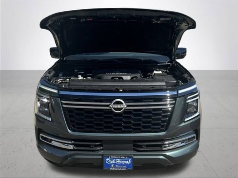 New 2026 Nissan Armada SL w/ Captain's Chari Seat Package image 4