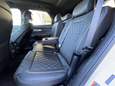 Used 2025 Genesis GV70 3.5T Sport w/ Sport Prestige Package image 25