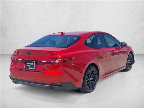 Certified 2025 Toyota Camry SE w/ Convenience Package FWD image 5