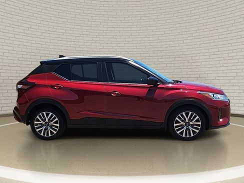 Certified 2023 Nissan Kicks SV FWD image 4