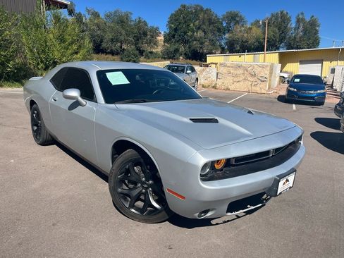 Used 2019 Dodge Challenger SXT w/ Plus Package image 1