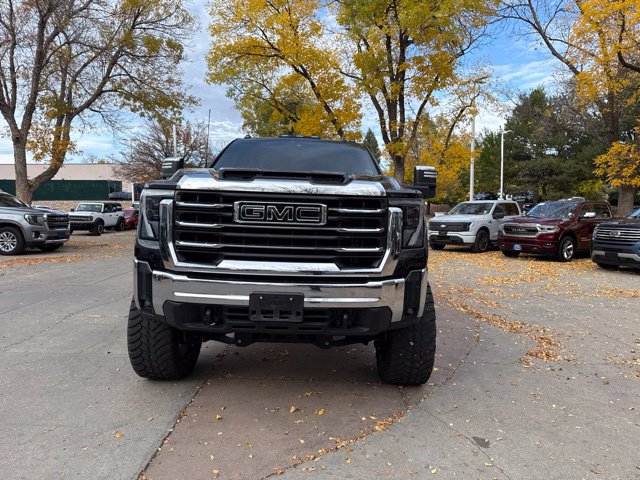 Used 2025 GMC Sierra 2500 SLE w/ SLE Value Package; AWD/4WD image 2
