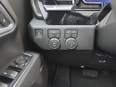New 2026 Chevrolet Silverado 1500 RST w/ All Star Edition Plus AWD/4WD image 16