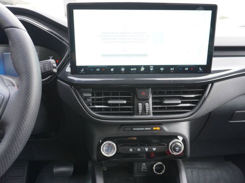 Used 2025 Ford Escape ST-Line w/ Tech Pack #1 image 8