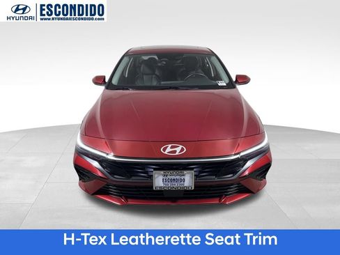 Certified 2025 Hyundai Elantra Limited image 8