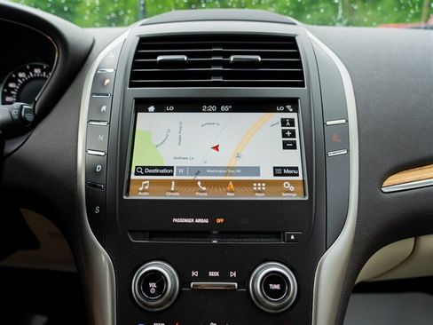 Used 2016 Lincoln MKC Select w/ Select Plus Package AWD/4WD image 32