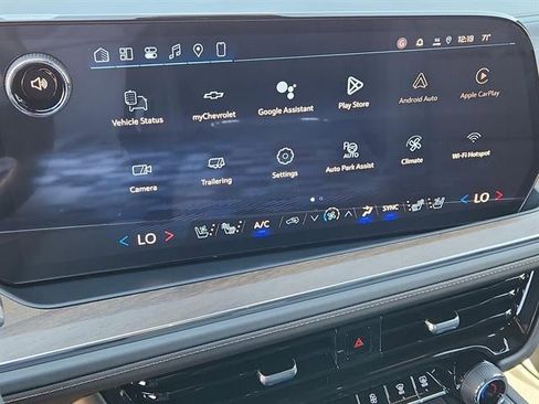 New 2026 Chevrolet Suburban High Country AWD/4WD image 17