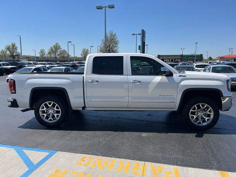 Used 2017 GMC Sierra 1500 SLT AWD/4WD image 6
