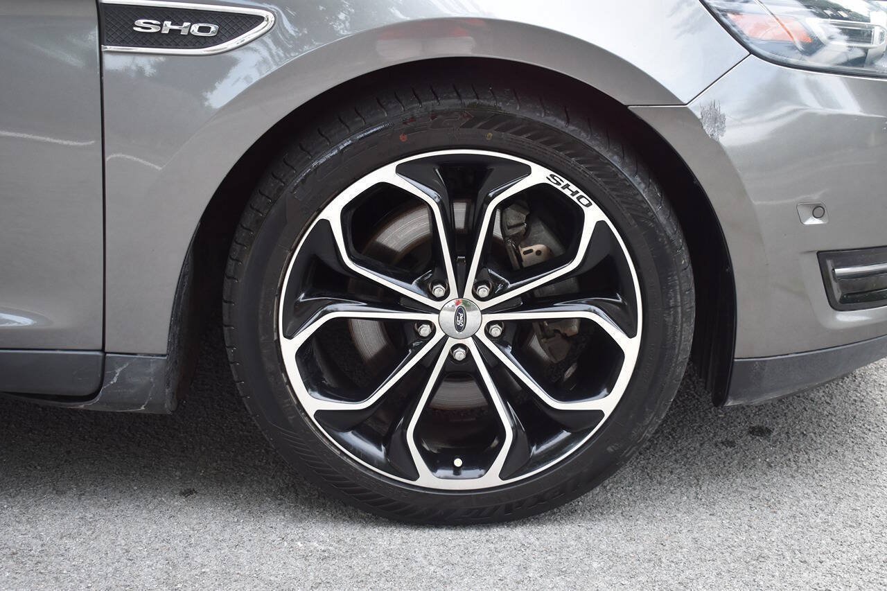 Used 2013 Ford Taurus SHO AWD/4WD image 14