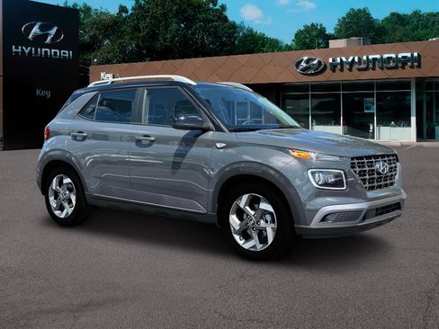 New 2025 Hyundai Venue Limited image 10
