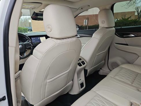 Certified 2021 Buick Envision Avenir w/ Technology Package II image 17