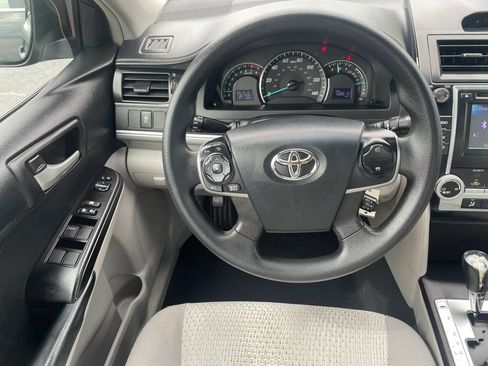 Used 2012 Toyota Camry LE w/ Preferred Accessory Pkg FWD image 10
