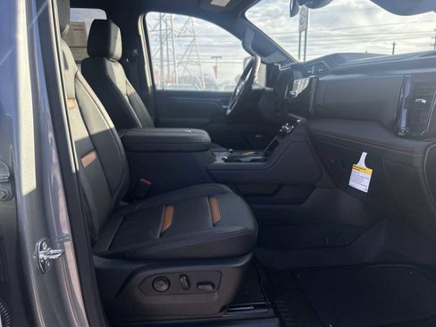 New 2026 GMC Sierra 2500 AT4 w/ LPO, Black Badging Package AWD/4WD image 29