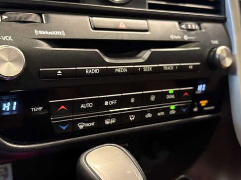 Used 2022 Lexus RX 350 AWD w/ Premium Package image 19