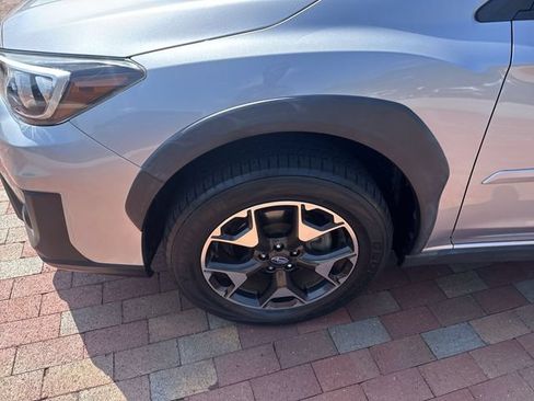 Used 2020 Subaru Crosstrek 2.0i AWD/4WD image 10