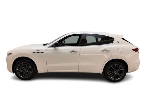 Used 2024 Maserati Levante GT Ultima image 4
