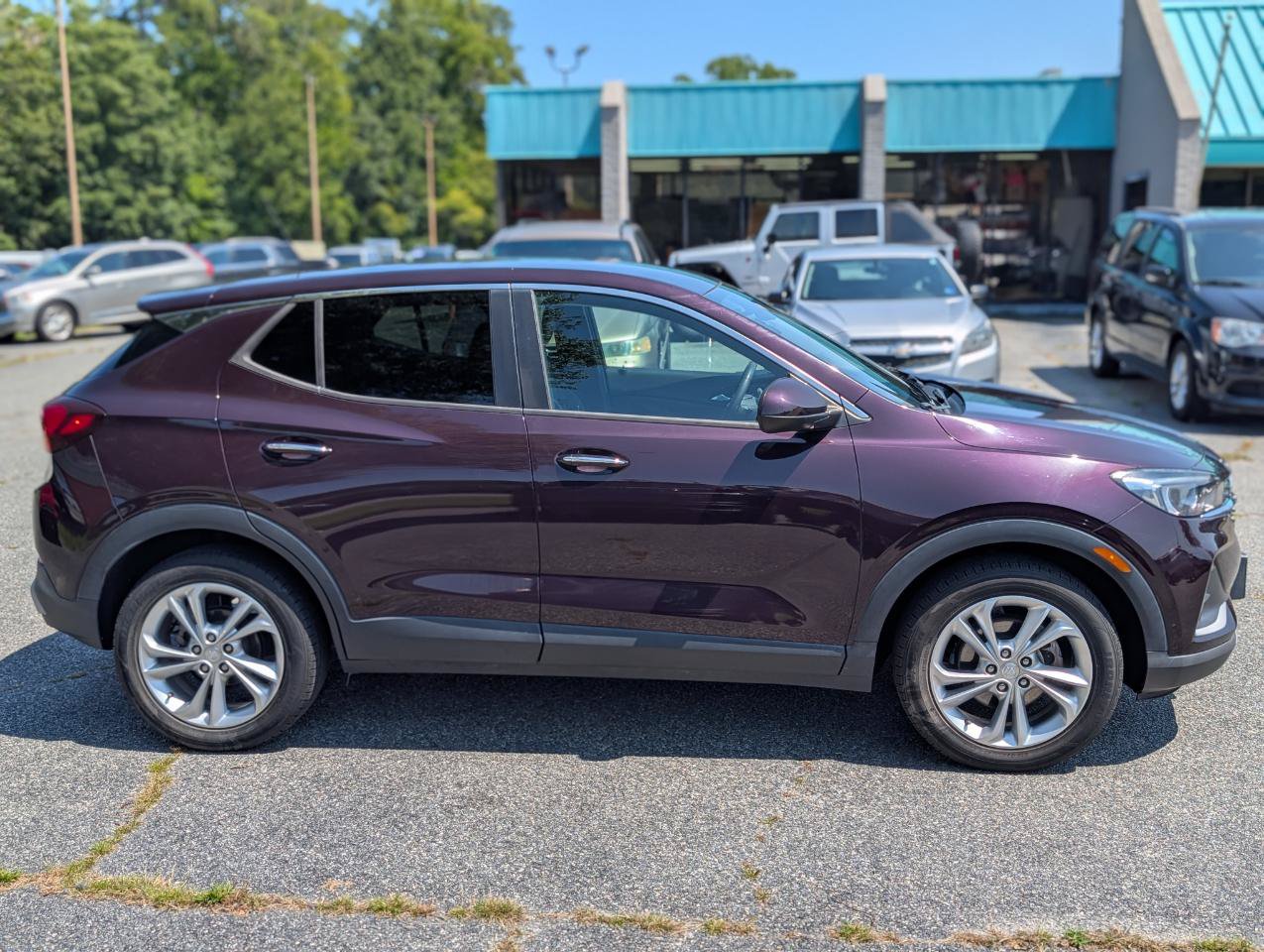 Used 2020 Buick Encore GX Preferred w/ Cold Weather Comfort Package FWD image 9
