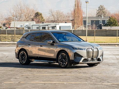 Used 2023 BMW iX M60 w/ Executive Package image 3