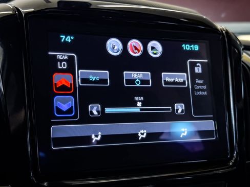 Used 2019 Chevrolet Traverse LT image 51