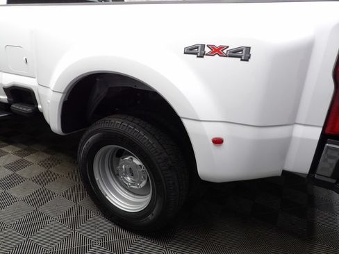 Used 2023 Ford F350 XL w/ 360-Degree Camera Package AWD/4WD image 44