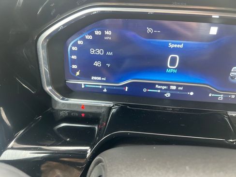 Used 2023 Chevrolet Silverado 1500 RST image 14