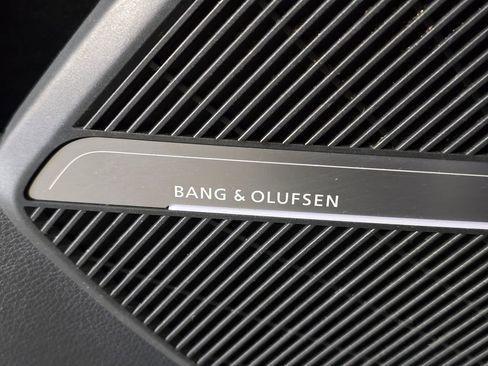 Used 2023 Audi Q5 2.0T Prestige w/ Prestige Package image 15