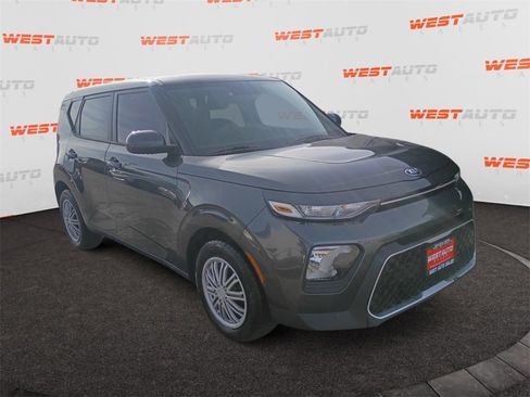 Used 2021 Kia Soul LX image 7