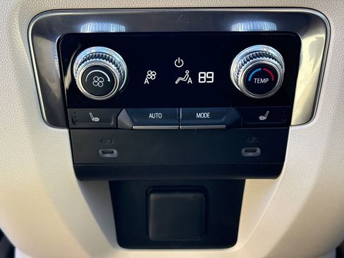 Used 2022 GMC Yukon Denali w/ Max Trailering Package image 31