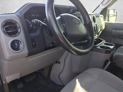 Used 2010 Ford E-350 and Econoline 350 XL image 10