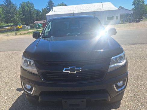 Used 2017 Chevrolet Colorado Z71 w/ Z71 Midnight Edition AWD/4WD image 2
