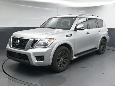 Used 2019 Nissan Armada Platinum w/ Captain's Chairs Package image 4