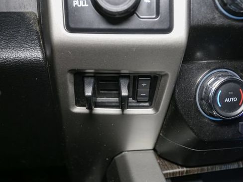 Used 2020 Ford F350 Lariat w/ Lariat Value Package AWD/4WD image 24