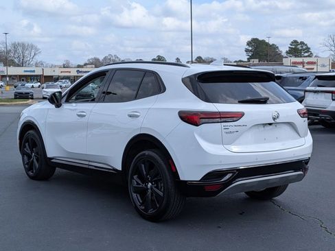 Used 2023 Buick Envision Essence w/ Technology Package I image 4