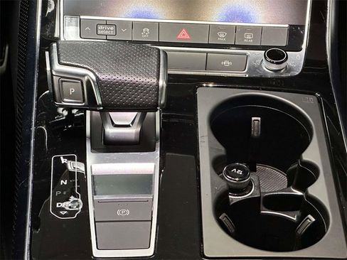 Used 2022 Audi SQ7 Premium Plus w/ SQ7 Black Optic Package image 21