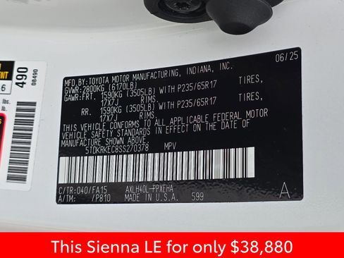 Used 2025 Toyota Sienna LE image 43