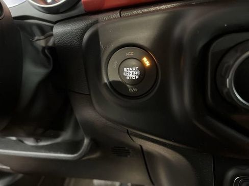 Used 2023 Jeep Wrangler Unlimited Rubicon w/ LED Lighting Group AWD/4WD image 17